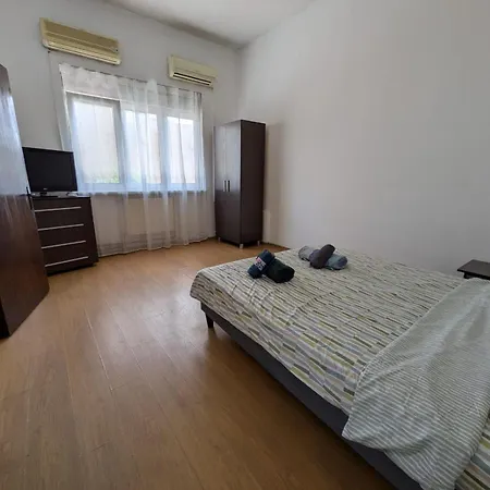 Central University Apartment Bukarest