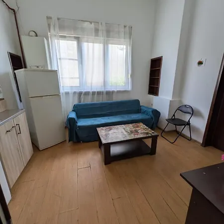 Central University Apartment *